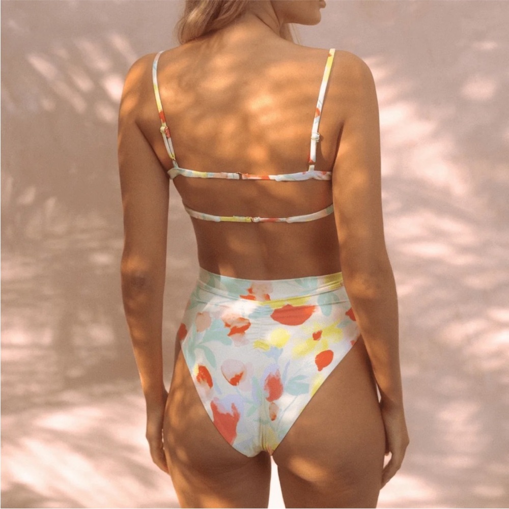 Montce Size XS bikini bottom - Picture 3 of 8